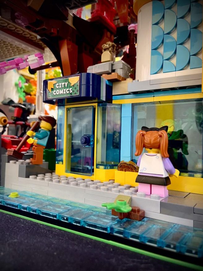 Picture of LEGO MOC of Comics store in LEGO City